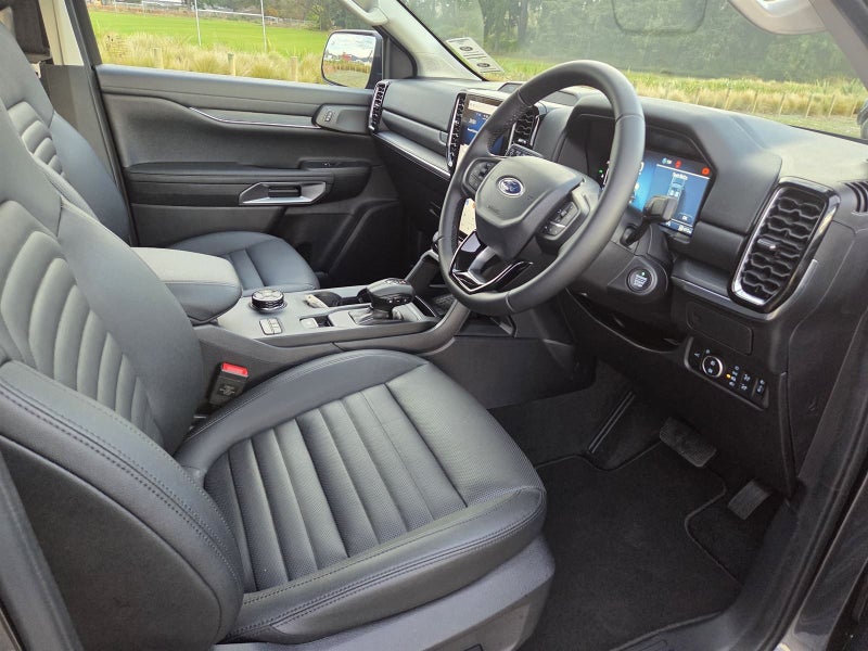 2026 Ford Everest SPORT 2.0BiTb 10 Auto image 3