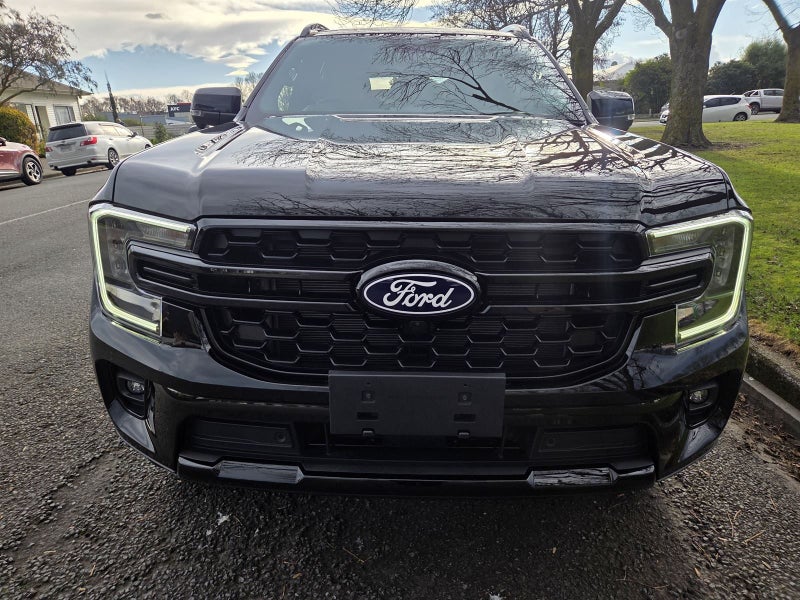 2026 Ford Everest SPORT 3.0D V/6 10 Auto image 3