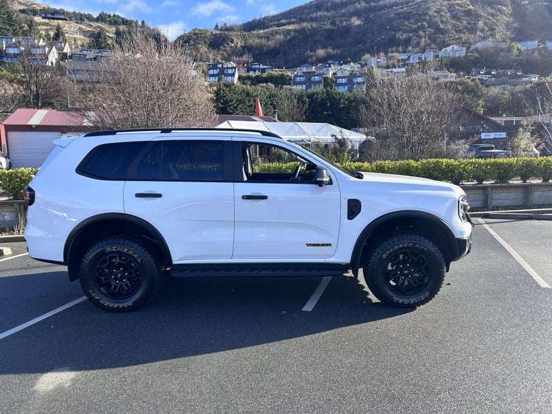 2026 Ford Everest Tremor 3.0D AWD image 2