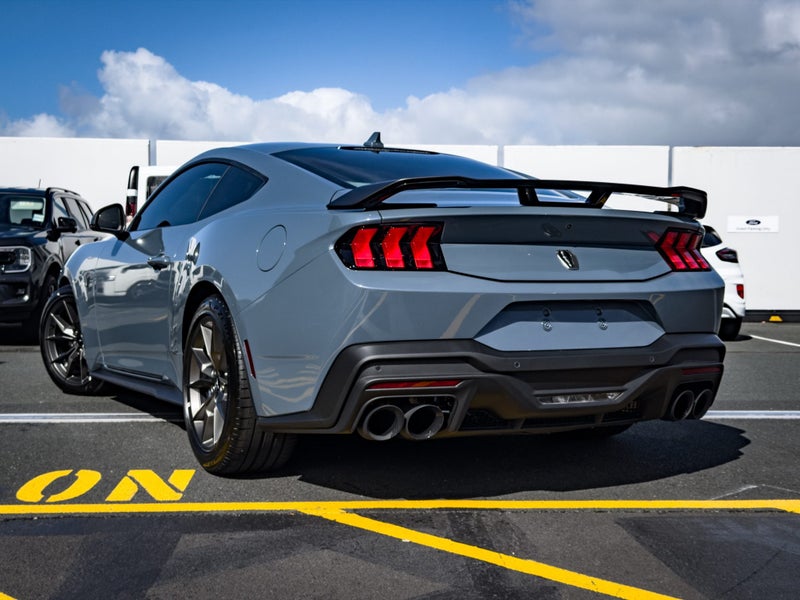 2026 Ford Mustang 5.0L Dark Horse Mt image 3
