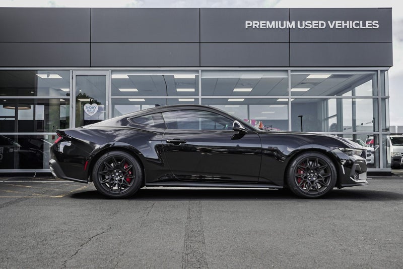 2026 Ford Mustang 5.0L Fastback Be At image 2