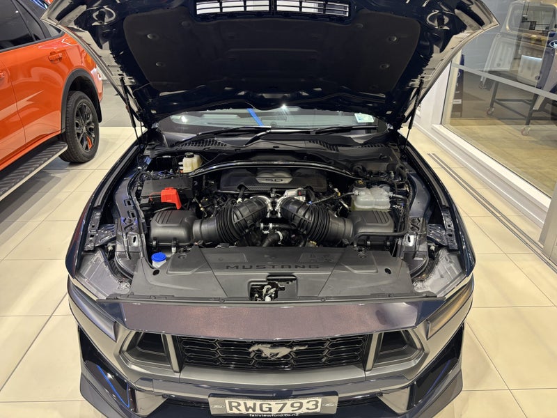 2026 Ford Mustang DARK HORSE 5.0L 10sp AUTO image 5