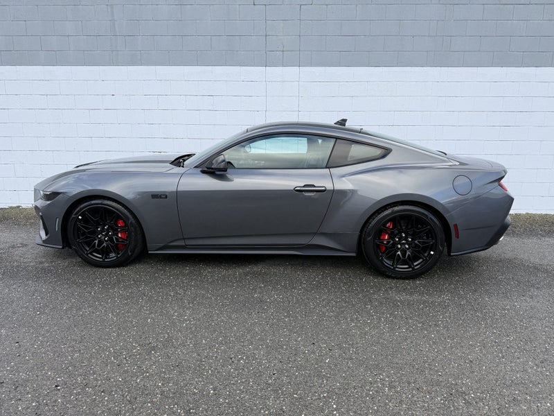 2026 Ford Mustang GT BLACK EDITION image 3