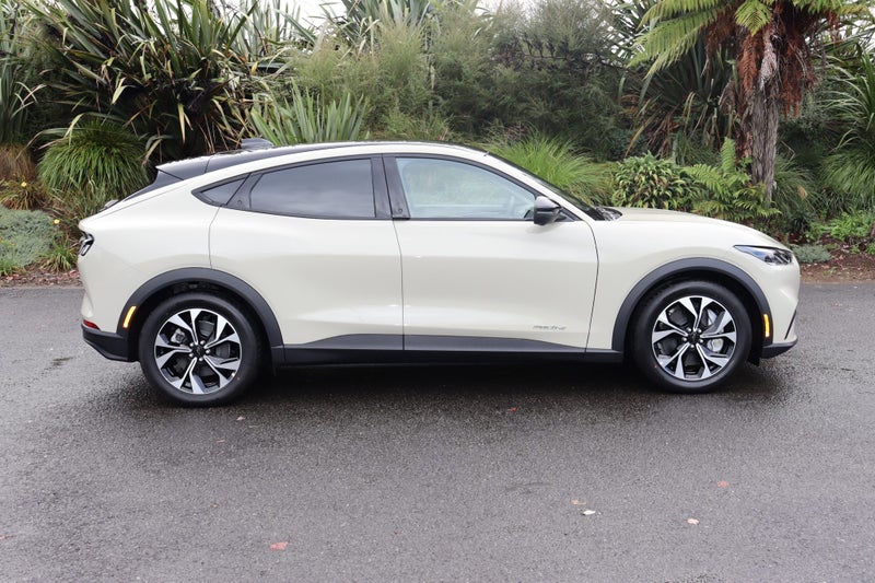 2026 Ford Mustang Mach-E Rwd 78Kwh/Ev/Cvt image 3