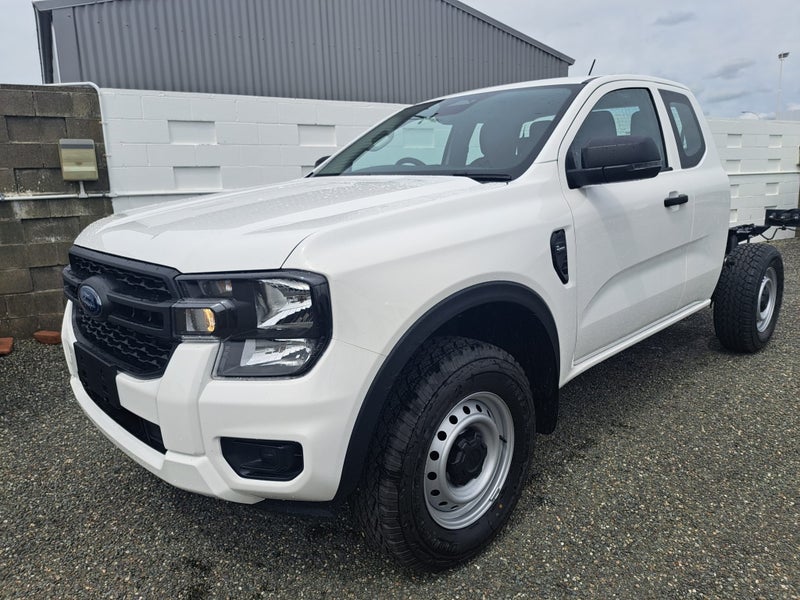 2026 Ford Ranger 4WD 2.0L XL Super Cab Chassis image 2