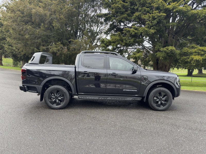 2026 Ford Ranger STORMTRAK 4WD PHEV image 4