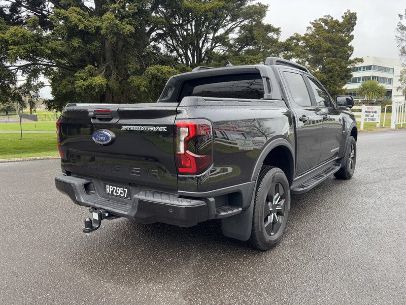 2026 Ford Ranger STORMTRAK 4WD PHEV image 5