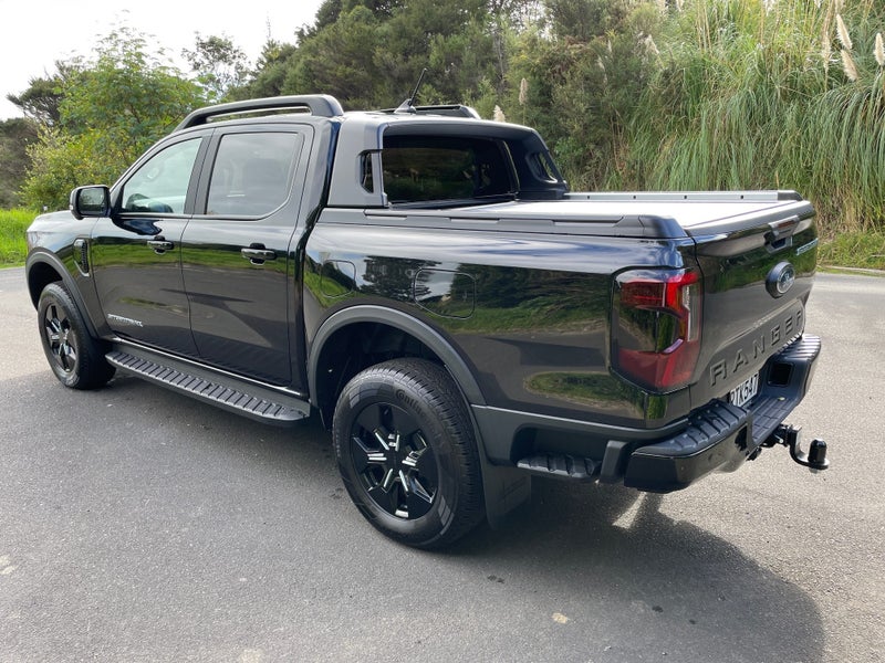 2026 Ford Ranger STORMTRAK 4WD PHEV image 5