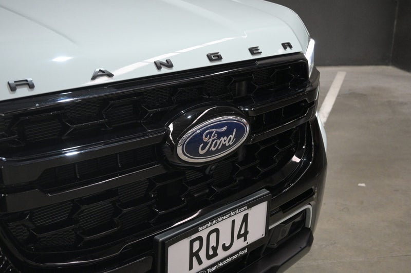 2026 Ford Ranger Stormtrak Hybrid PHEV image 4