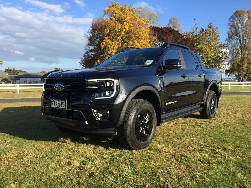 2026 Ford Ranger STORMTRAK PHEV 4x4 image 3