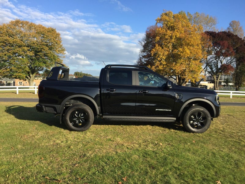2026 Ford Ranger STORMTRAK PHEV 4x4 image 4