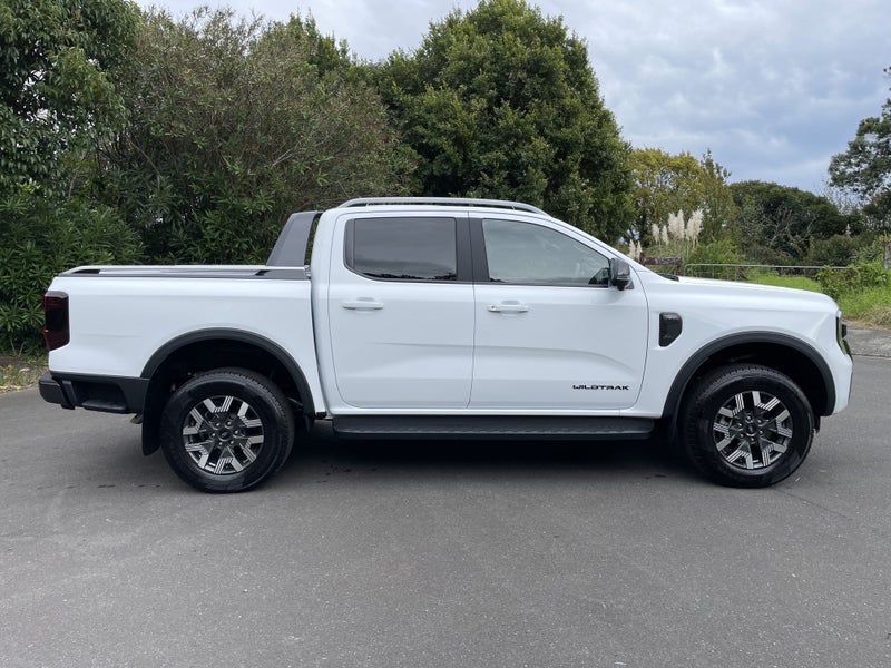 2026 Ford Ranger WILDTRAK 4WD PHEV image 2