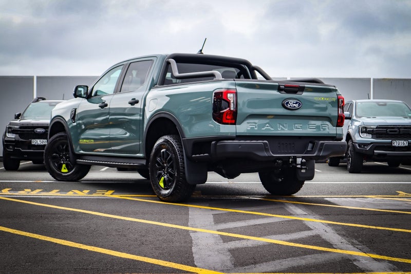 2026 Ford Ranger Wolftrak Double Cab image 3