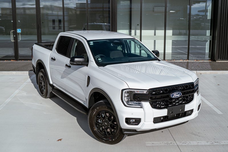 2026 Ford Ranger XLT 2.0L Double Cab W/Side 4X2 image 2