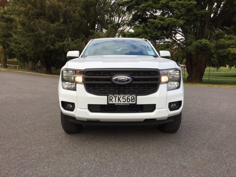 2026 Ford Ranger XLT 4WD PHEV image 2