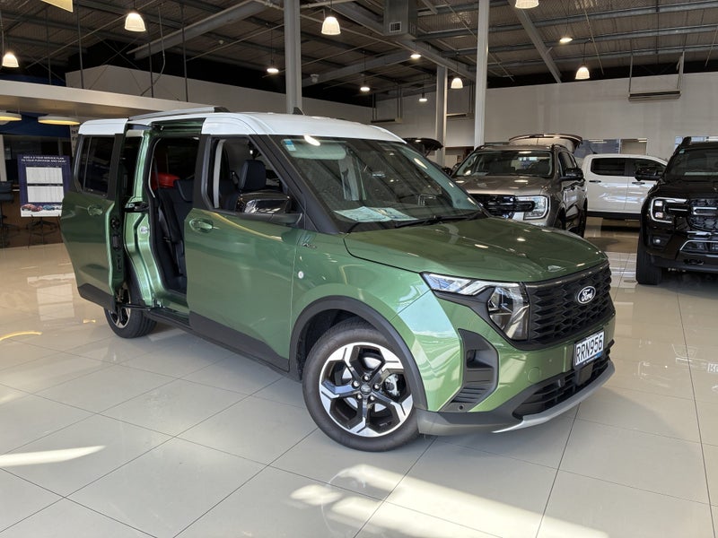 2026 Ford Tourneo Transit Courier1.0P/7At image 5