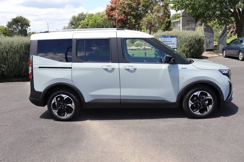 2026 Ford Tourneo Transit Courier1.0P/7At image 3