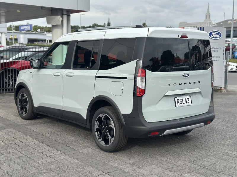 2026 Ford Tourneo Transit Courier1.0P/7At image 4