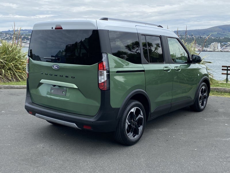 2026 Ford Tourneo Transit Custom Courier Active image 5