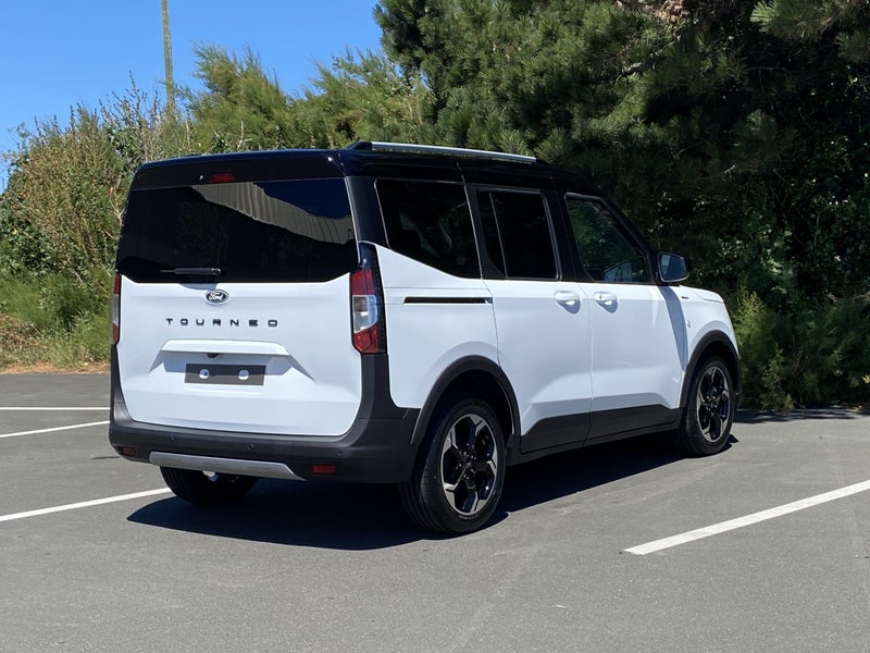 2026 Ford Tourneo Transit Custom Courier Active image 5