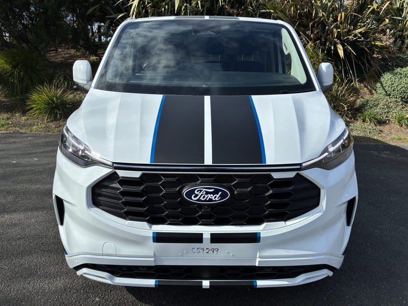 2026 Ford Transit Custom 320 Sport Awd image 3