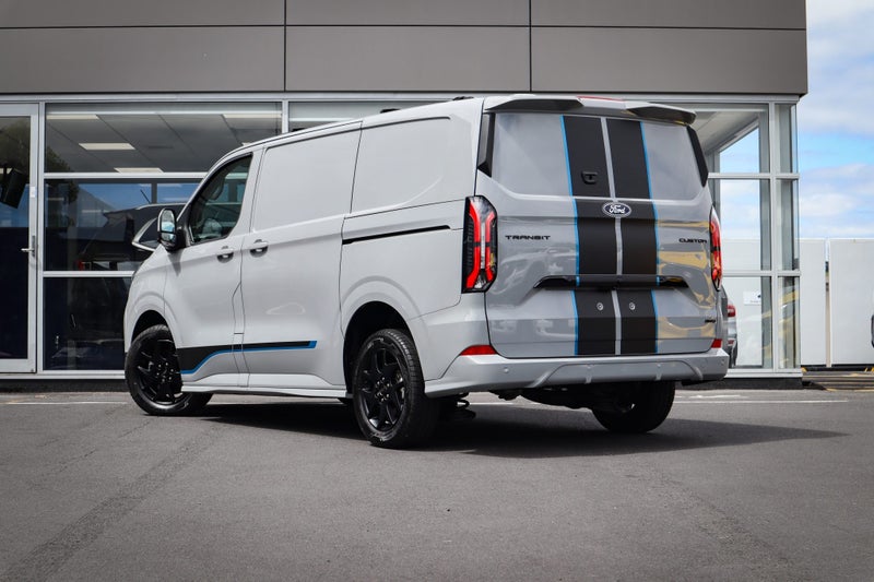 2026 Ford Transit Custom 320 Sport Awd image 3