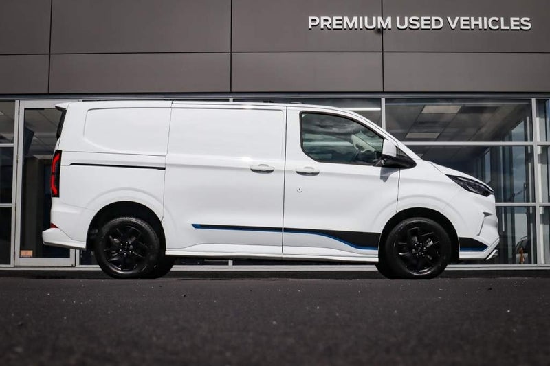2026 Ford Transit Custom 320 Sport Awd image 2