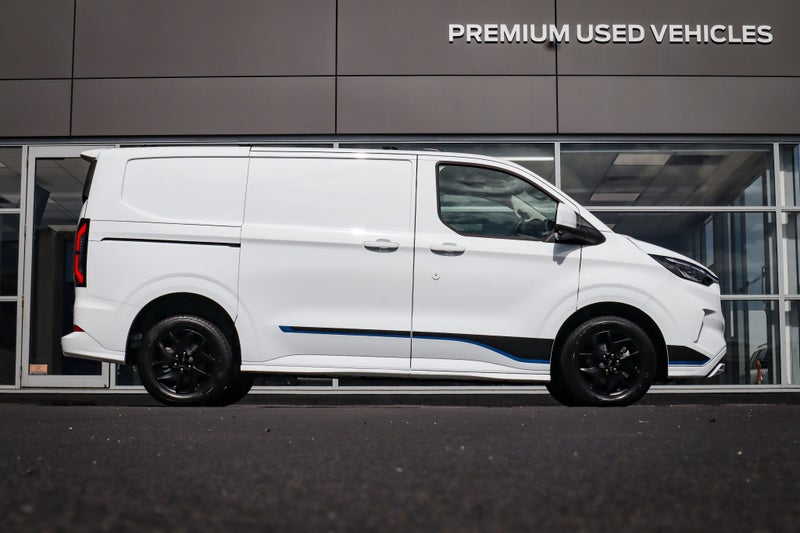 2026 Ford Transit Custom 320 Sport Awd image 2