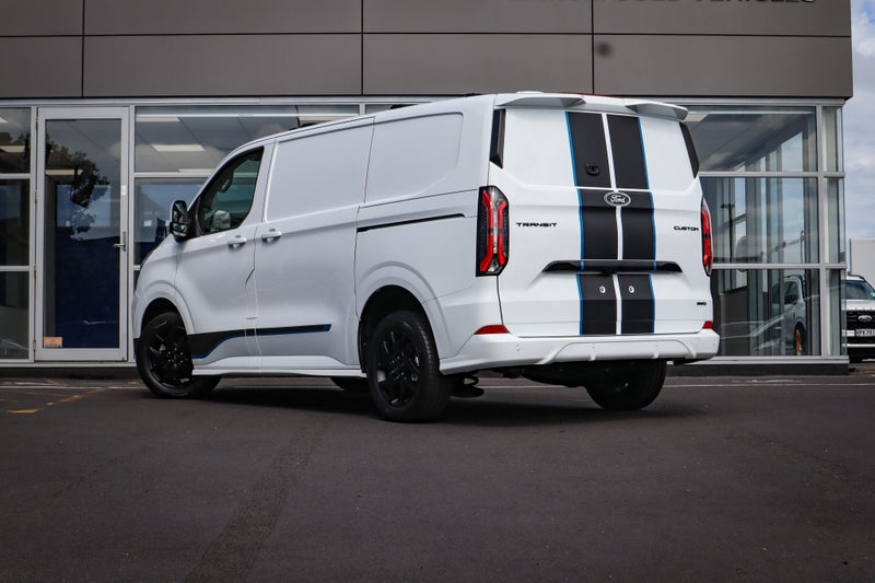 2026 Ford Transit Custom 320 Sport Awd image 3