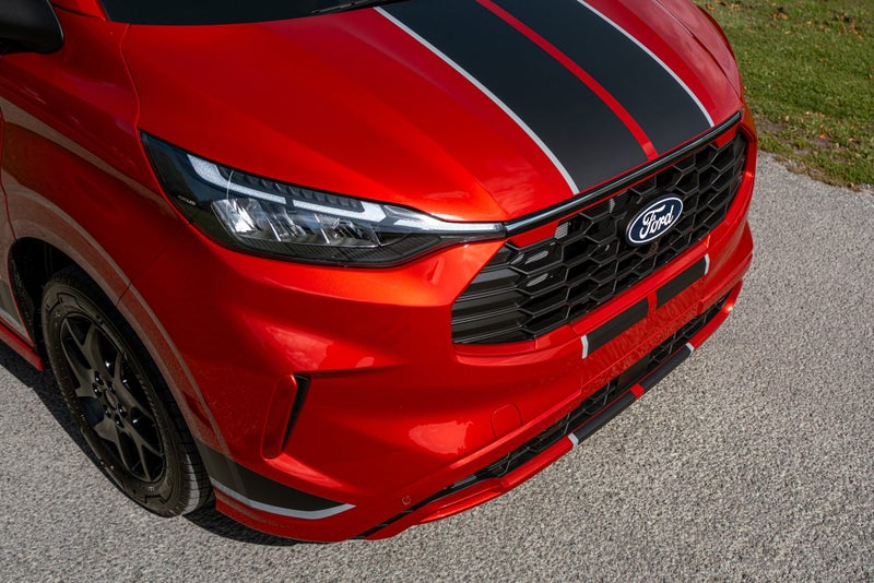 2026 Ford Transit Custom 320 Sport AWD image 2