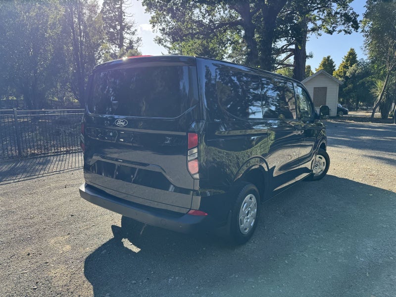 2026 Ford Transit CUSTOM 320 SWB image 5