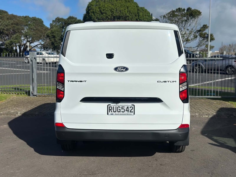 2026 Ford Transit Custom 320 Swb 2.0D image 5