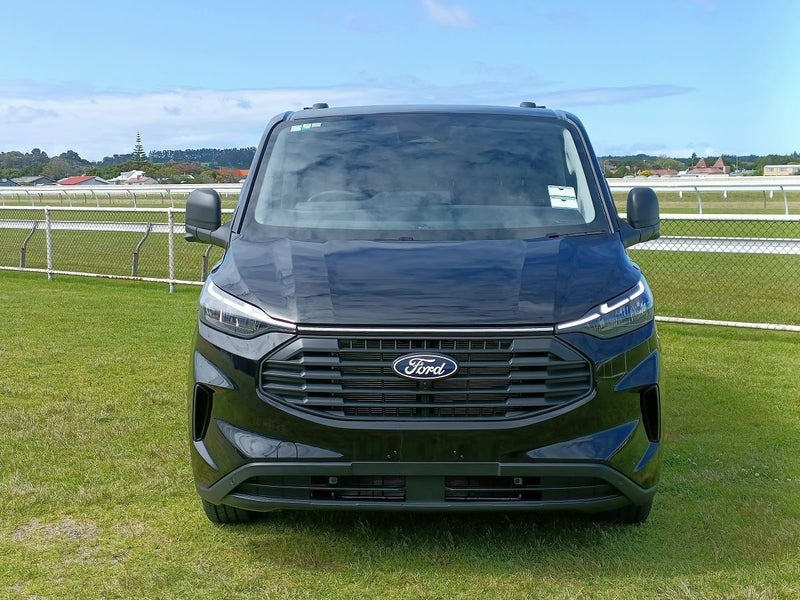 2026 Ford Transit Custom 320 SWB image 2