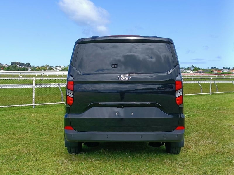 2026 Ford Transit Custom 320 SWB image 5