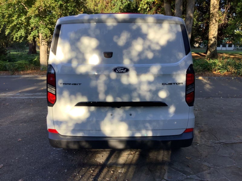2026 Ford Transit CUSTOM 320 SWB image 4