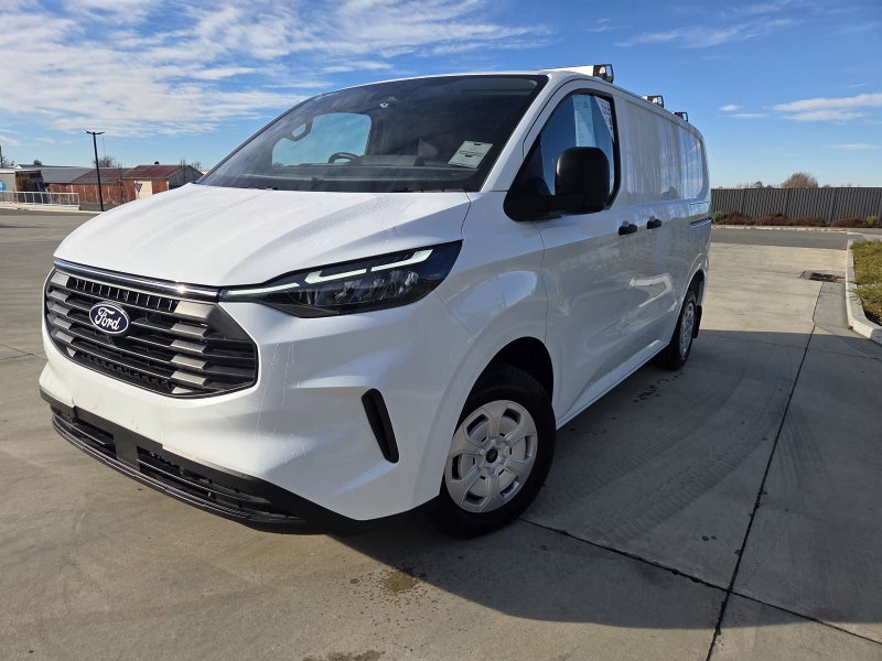 2026 Ford Transit CUSTOM 320 SWB Van image 3