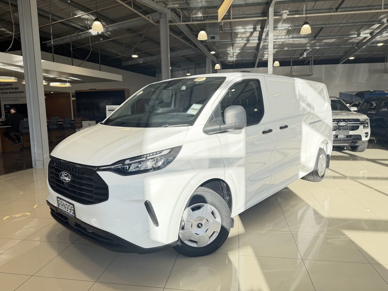2026 Ford Transit Custom 320L 2.0D image 2