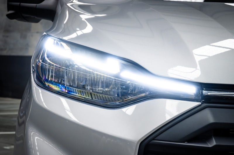 2026 Ford Transit Custom 320L 2.0D AWD image 2