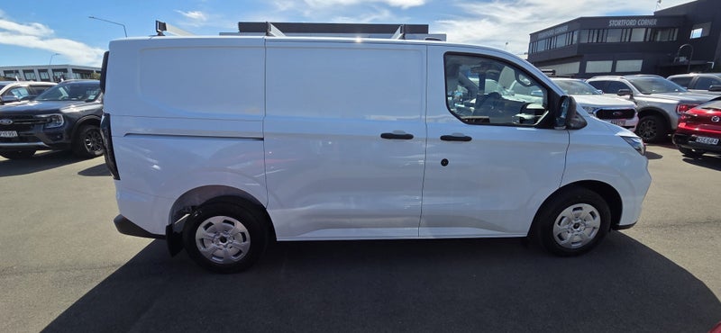 2026 Ford Transit CUSTOM 320S 2.0L FWD 8AT image 3