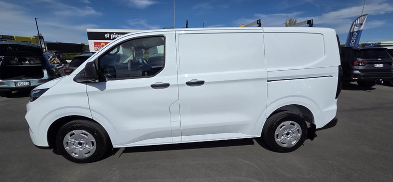 2026 Ford Transit CUSTOM 320S 2.0L FWD 8AT image 5