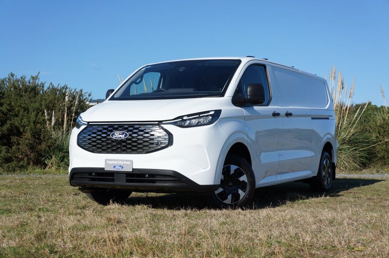 2026 Ford Transit CUSTOM 340L BEV 1A RWD image 5