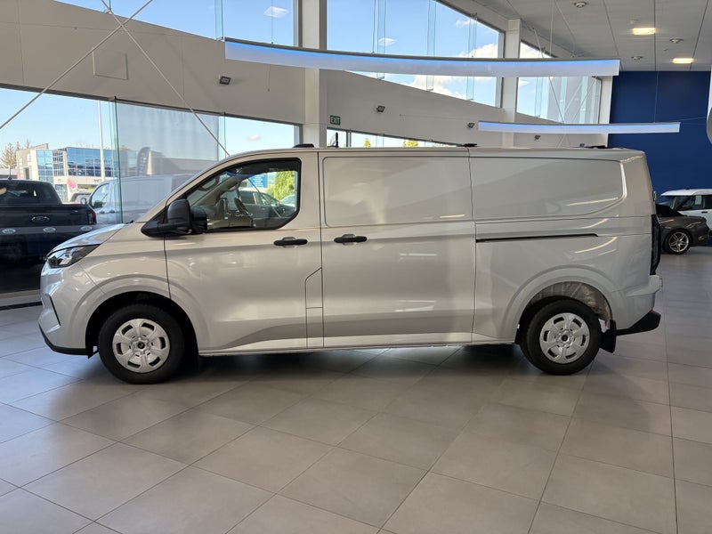 2026 Ford Transit Custom image 2