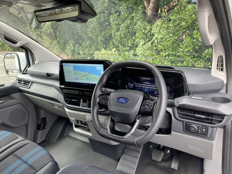 2026 Ford Transit CUSTOM Sport 320S AWD image 2