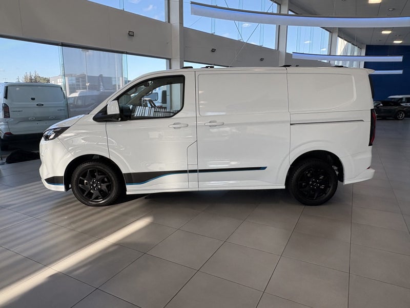 2026 Ford Transit Custom Sport 320S AWD image 3