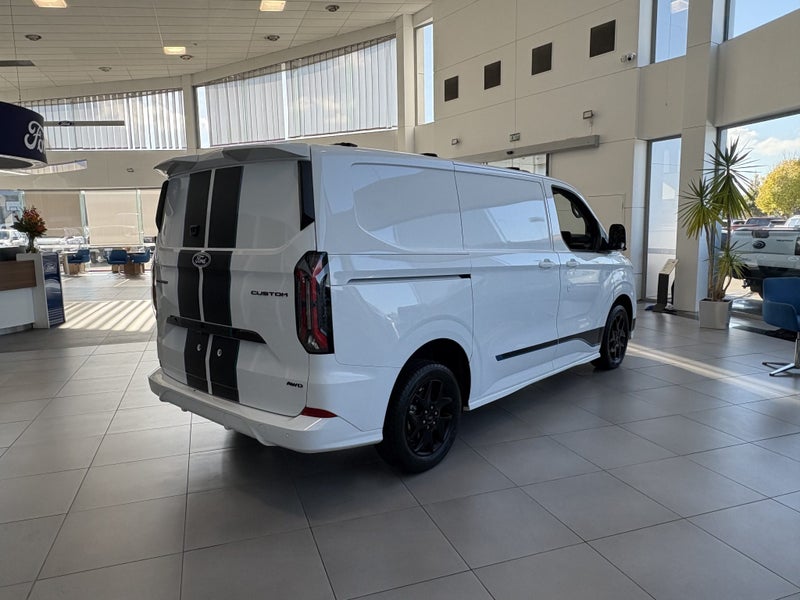 2026 Ford Transit Custom Sport 320S AWD image 4