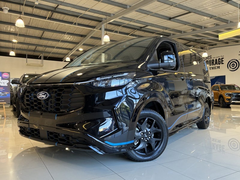 2026 Ford Transit Custom SWB Sport AWD image 2