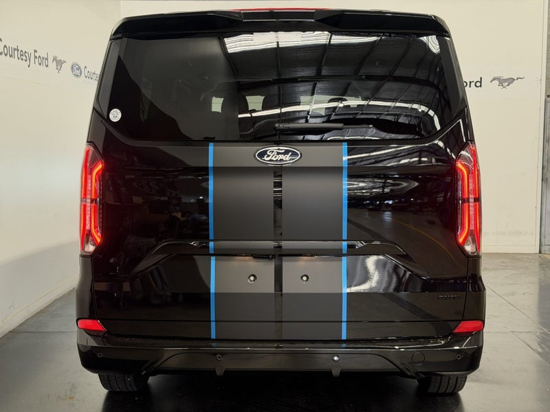 2026 Ford Transit SPORT BUS 320L 2.0D 8A AWD image 4