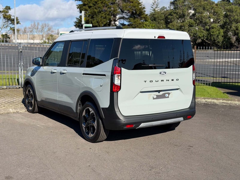 2026 Ford Transit Tourneo 1.0P/7At image 4