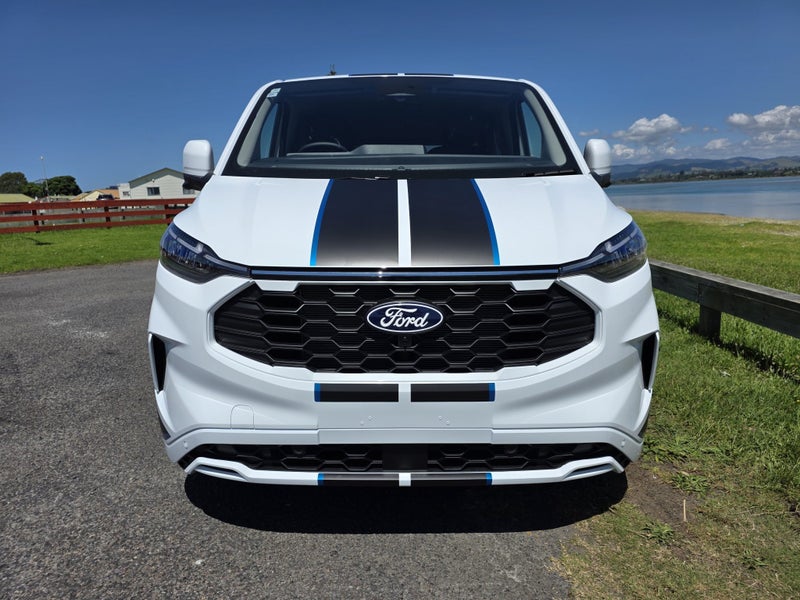 2026 Ford Transit TOURNEO 320L SPORT BUS 2.0D A... image 3