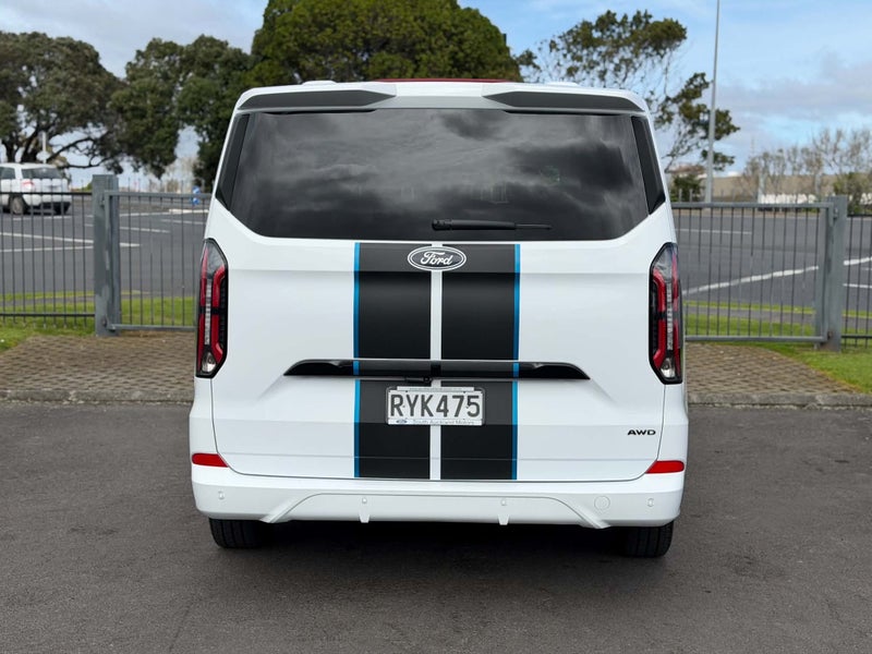 2026 Ford Transit Tourneo Custom Sport image 5
